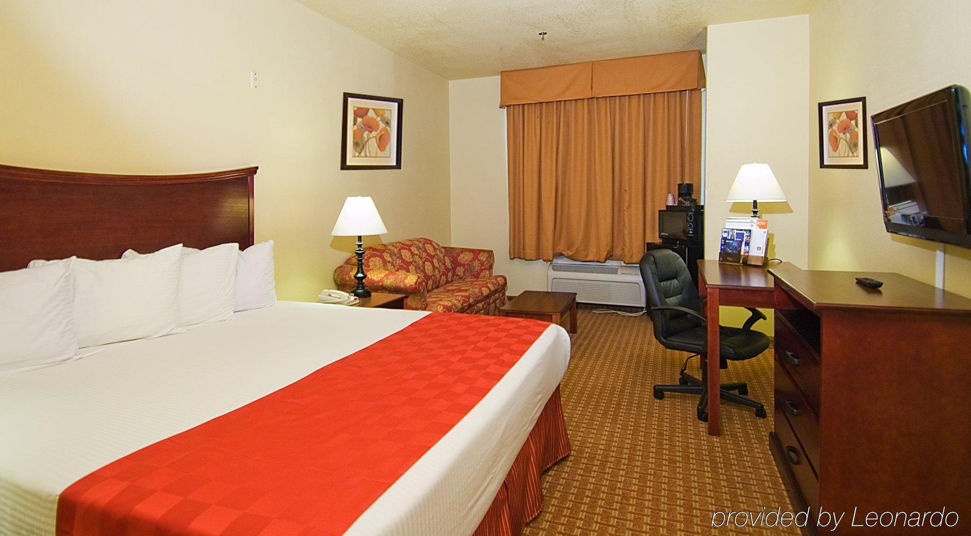 Quality Inn & Suites Форт Уорт Екстериор снимка